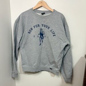 Men's Gray Crewneck Sweater with Runner Graphic